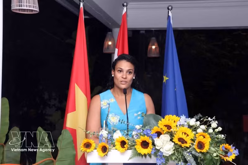 Consul General of the Netherlands in Ho Chi Minh City Raissa Marteaux speaks at the ceremony. (Photo: VNA)