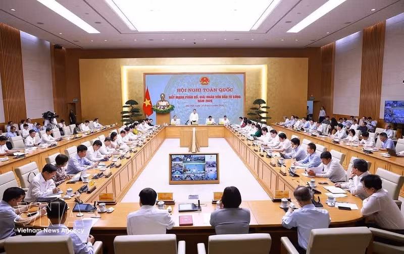 An overview of the conference on accelerating the allocation and disbursement of public investment capital on April 24 (Photo: VNA)