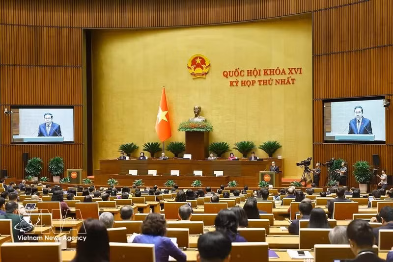 At the closing session of the 16th NA's first session. (Photo: VNA)