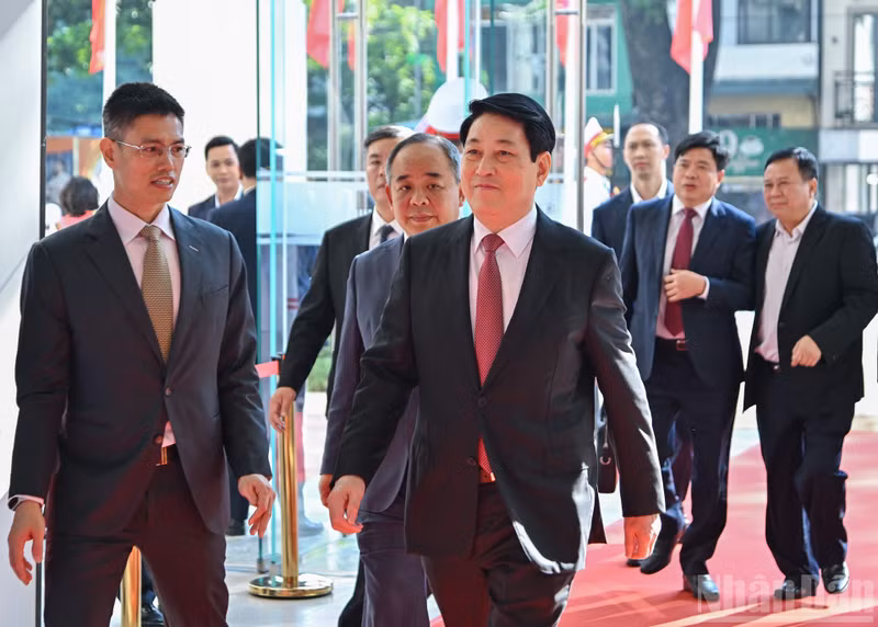 State President Luong Cuong attends the anniversary event.