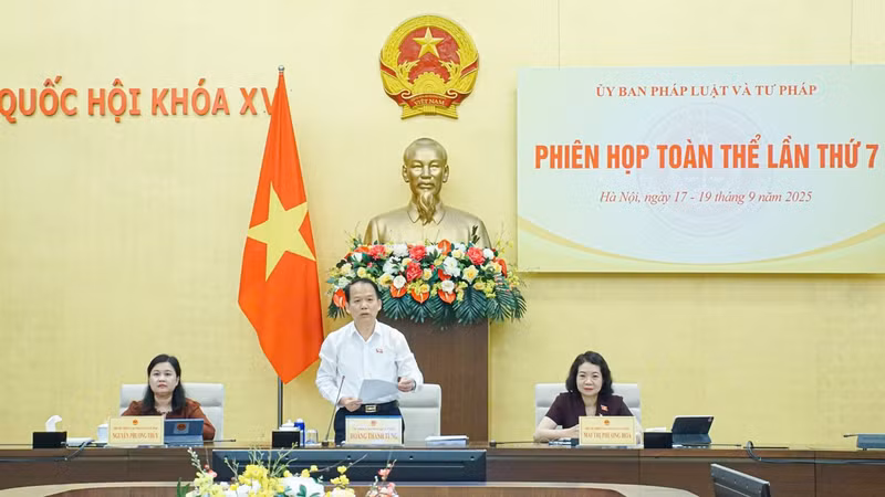 The seventh plenary session of the Committee on Legal and Judicial Affairs is held in September 2025. (Photo: Quochoi.vn)