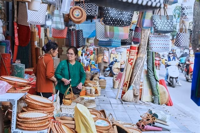 A store on Hang Chieu street, Hanoi. (Photo: VNA)