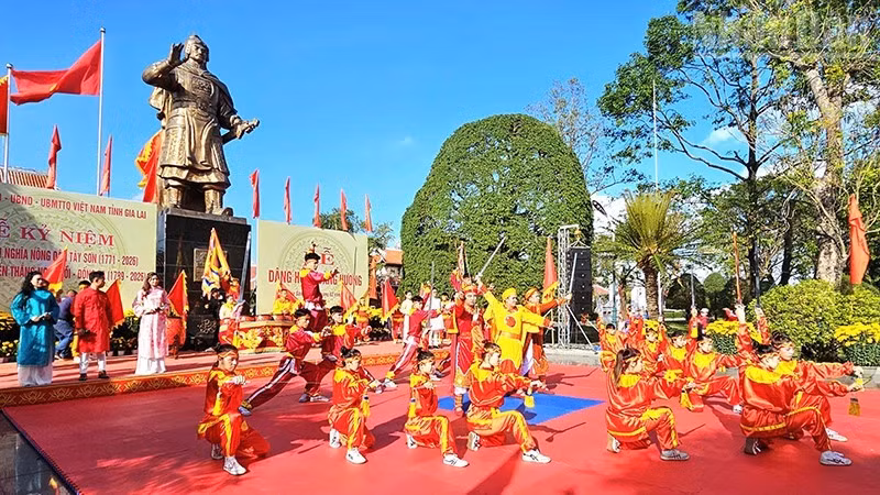A cultural performance is held to welcome the event.
