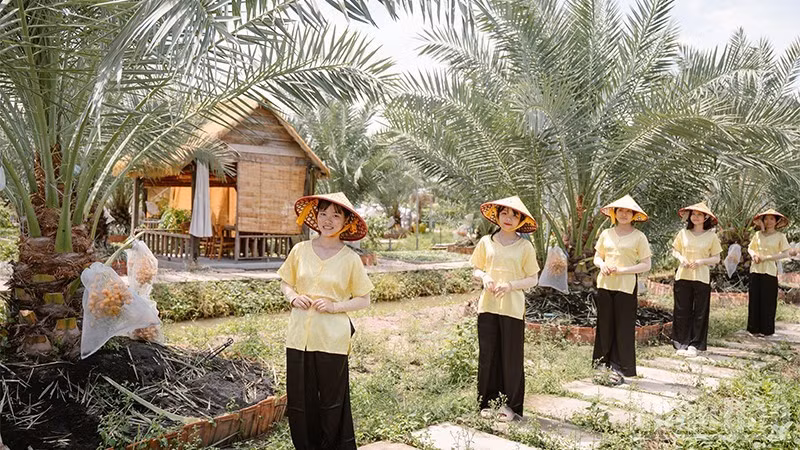 Chala Farm Ecological Garden, Hong Ngu Ward.
