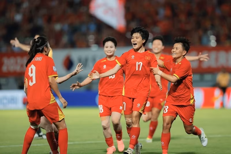 Viet Nam’s national women’s football team secured a dramatic 1–0 victory over Thailand on August 12. (Photo: VFF)