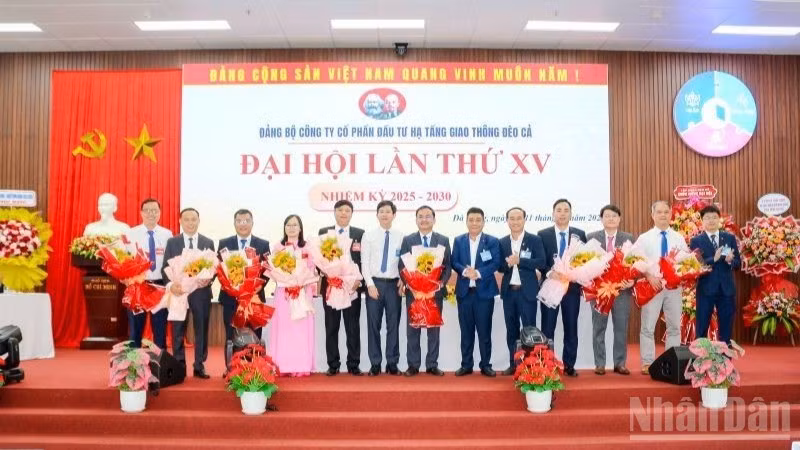 The 15th Congress of the Party Committee of Deo Ca Infrastructure Investment Joint Stock Company (HHV).