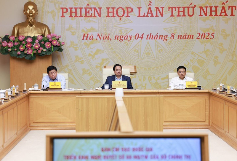 The first meeting of the national steering committee for implementing the Politburo’s Resolution No. 68-NQ/TW takes place on August 4. (Photo: VNA)