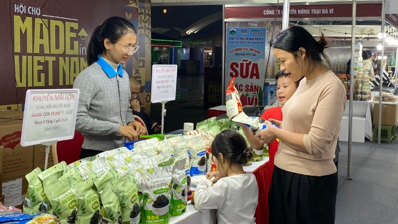 The event provides an opportunity for Vietnamese businesses to promote their products to consumers.