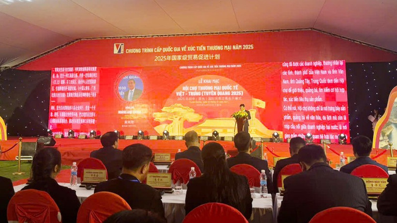 The Viet Nam-China International Trade Fair opens in Ha Giang 1 Ward.
