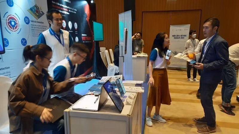 Digital transformation solutions are displayed in Ho Chi Minh City on Viet Nam Digital Transformation Day.