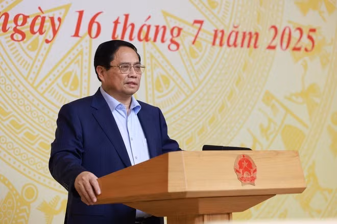 Prime Minister Pham Minh Chinh speaks at the conference. (Photo: VNA)