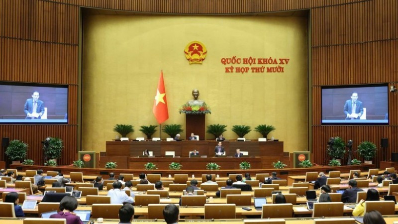 An overview of the plenary session at the 10th Session of the 15th National Assembly. (Photo: DUY LINH)