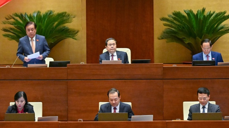 National Assembly Chairman Tran Thanh Man and Vice Chairpersons of the National Assembly chair and direct the meeting. (Photo: DANG ANH)
