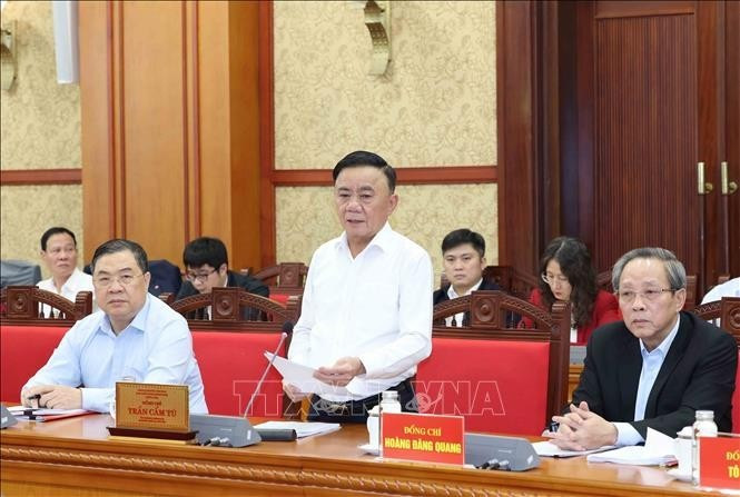 Politburo member and permanent member of the Party Central Committee’s Secretariat Tran Cam Tu speaks at the event in Ha Noi on December 19 (Photo: VNA)