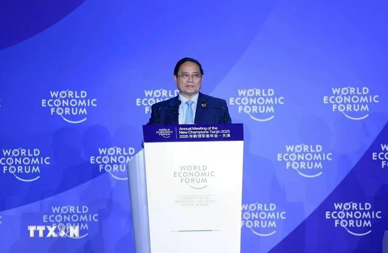 PM Pham Minh Chinh addresses the session titled “Is Asia's Century at Risk?” on June 25. (Photo: VNA)