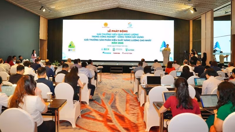 An overview of the launch ceremony