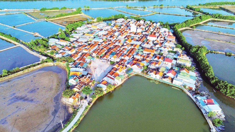 The ancient village of Ha Lien, as viewed from above. (Photo: VAN GIANG)