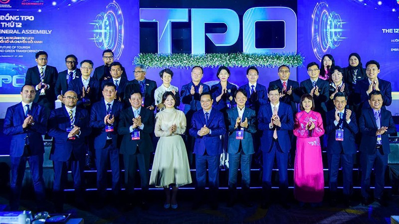 Delegates pose for a group photo at the event. (Photo courtersy of the organisers)