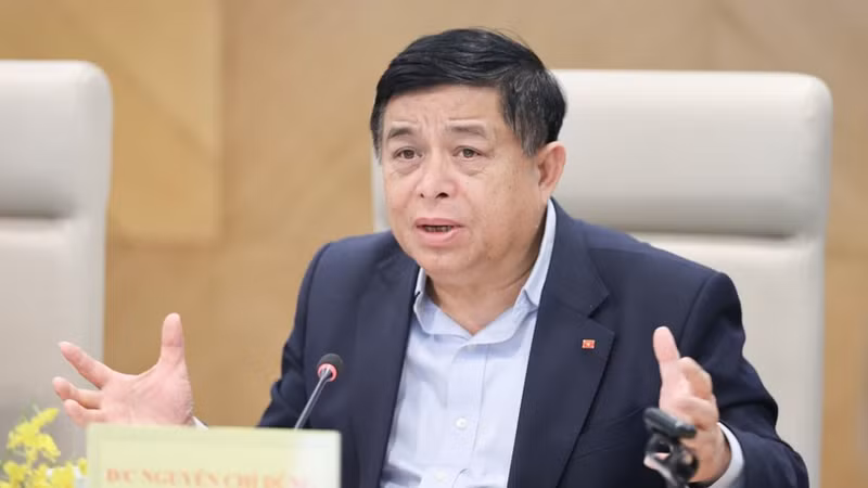 Deputy Prime Minister Nguyen Chi Dung has been assigned as Head of the National Steering Committee for Semiconductor Industry Development.