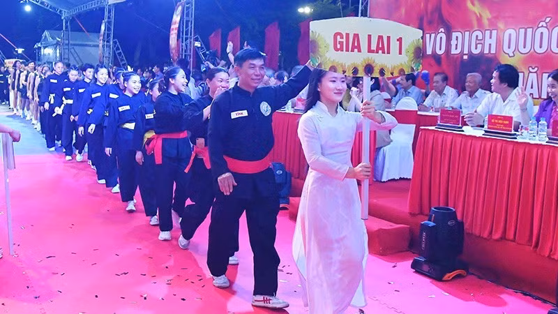 The martial artists from the Gia Lai delegation.