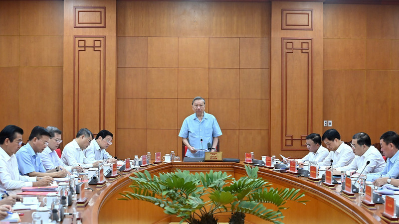 Party General Secretary To Lam speaks at the meeting of the standing members of the Central Steering Committee on Prevention and Control of Corruption, Wastefulness and Negative Phenomena on September 29. (Photo: NDO)