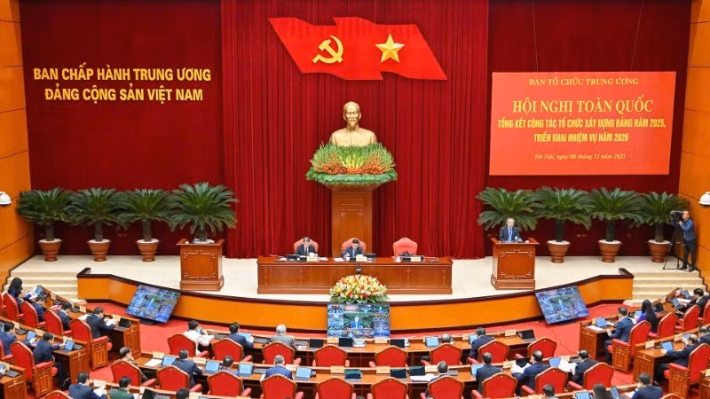 The Party Central Committee’s Organisation Commission's national teleconference to review Party building work in 2025 and set out tasks for 2026. (Photo: NDO)