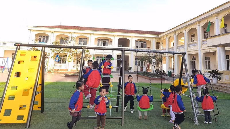 Prudential donates outdoor playground equipment to localities in a series of activities. (Photo courtesy by the Organisers)