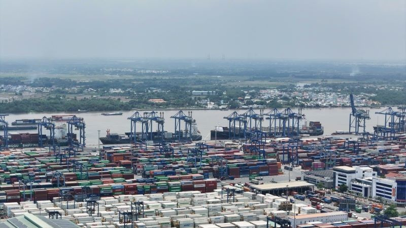The warehouse system at Cat Lai Port in Ho Chi Minh City has been comprehensively invested in to meet logistics operation demands. (Photo: THE ANH)