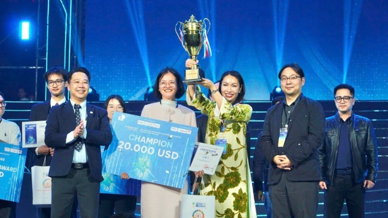 The high-quality coconut propagation biotechnology project developed by Growlab Co., Ltd. wins the top prize at the 2025 National Innovative Start-up Talent Search Competition.