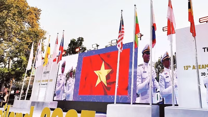 Viet Nam’s flag-raising ceremony at the 13th ASEAN Para Games.