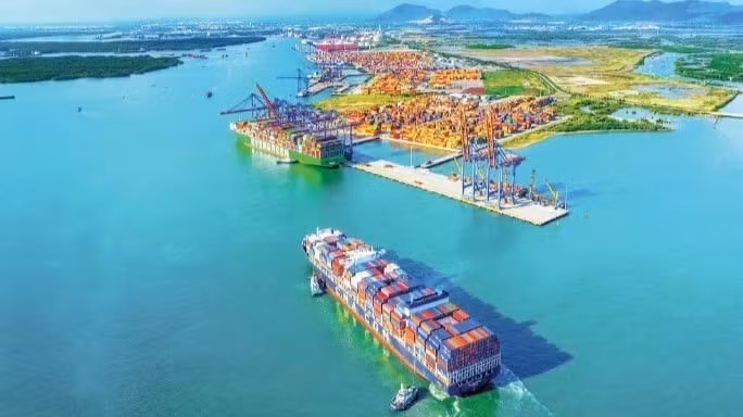 Cai Mep–Thi Vai International Port, a gateway linking waterborne trade between southern provinces and international transshipment. (Photo: Nguyen Van Khoi)