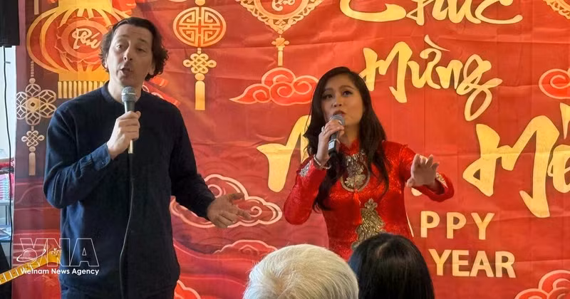 An art performance at the event (Photo: VNA)