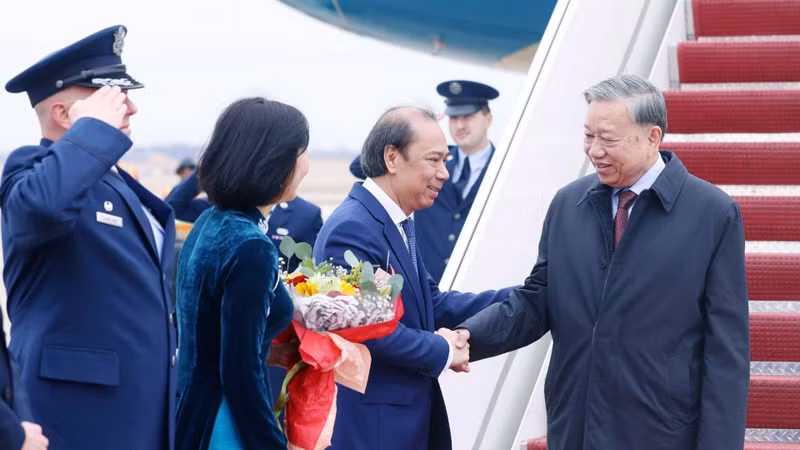 A welcome ceremony for Party General Secretary To Lam was held at Joint Base Andrews in Washington, D.C. (Photo: Thong Nhat/VNA)