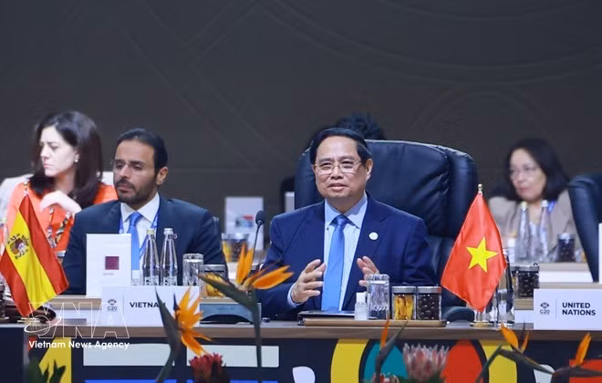 Prime Minister Pham Minh Chinh attends the opening session of the G20 Summit in South Africa. (Photo: VNA)