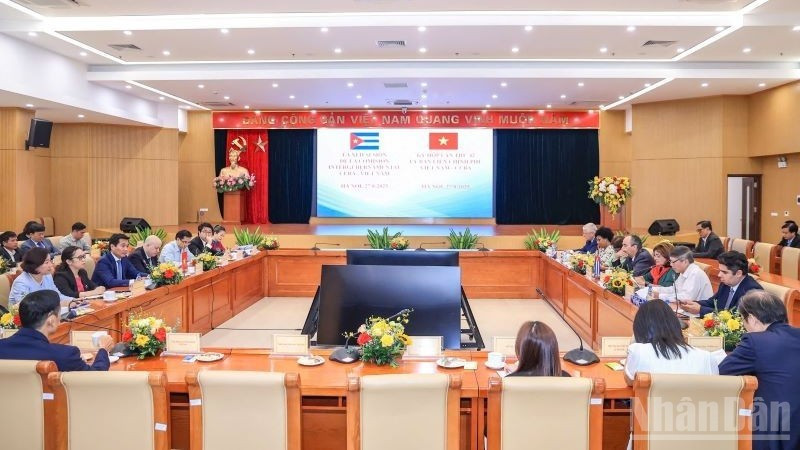 The opening ceremony of the session of the Viet Nam–Cuba Intergovernmental Committee on Economic and Scientific–Technical Cooperation.