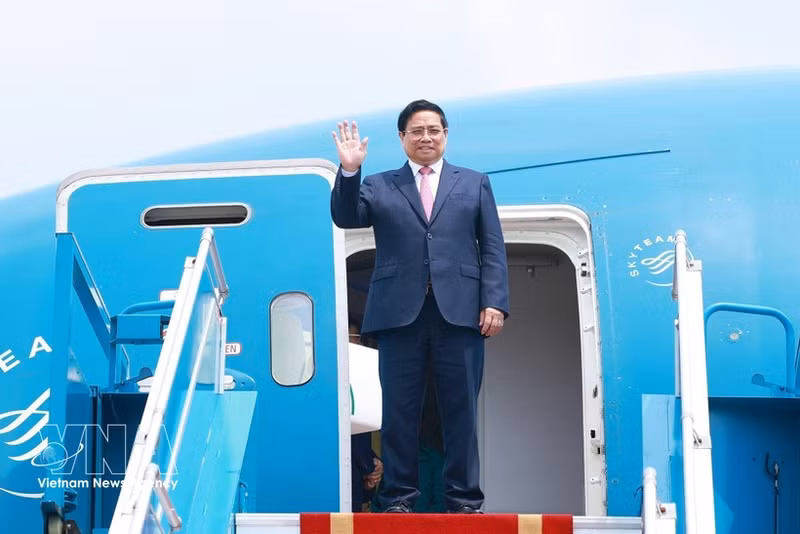 Prime Minister Pham Minh Chinh leaves Ha Noi for an official visit to Russia. Photo: VNA