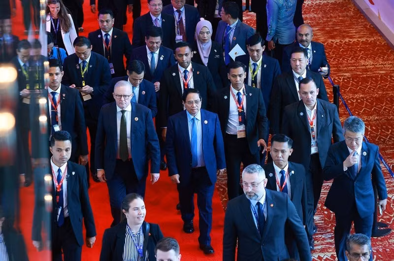 PM Pham Minh Chinh and other delegates at the 20th East Asia Summit in Kuala Lumpur on October 27 (Photo: VNA)