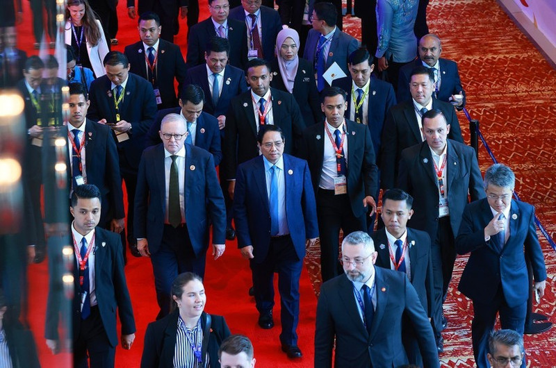 PM Pham Minh Chinh and other delegates at the 20th East Asia Summit in Kuala Lumpur on October 27 (Photo: VNA)