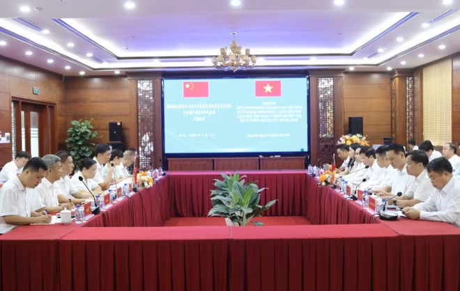 Participants at the meeting. (Photo: VNA)