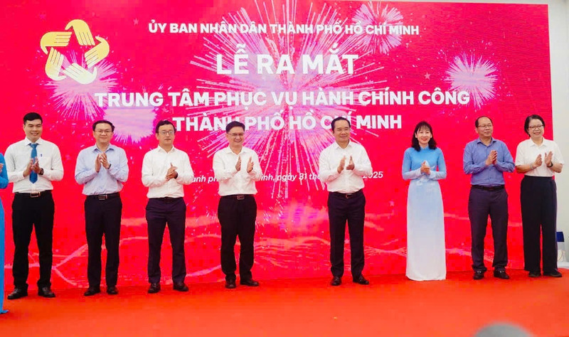 Delegates attend the launch ceremony.