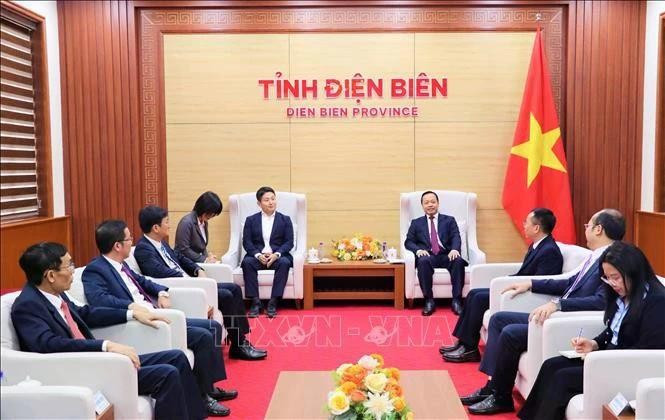 Secretary of the Dien Bien Party Committee Tran Tien Dung receives a delegation of the Embassy of Japan on March 9. (Photo: VNA)