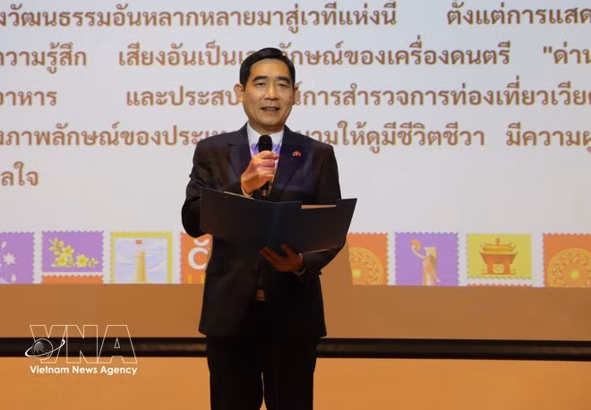 Vietnamese Ambassador to Thailand Pham Viet Hung speaks at the event. (Photo: VNA)