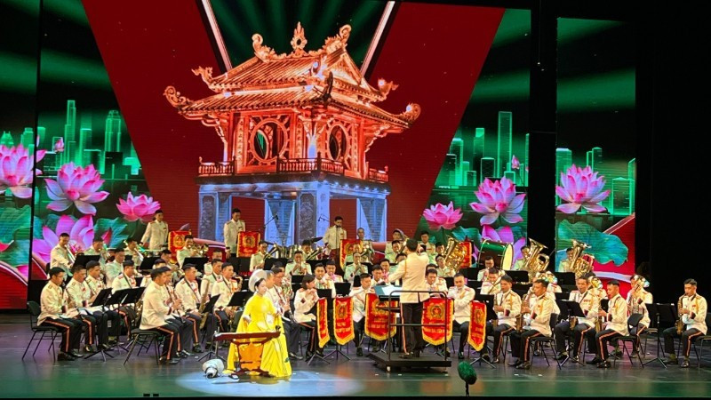 Performance by the Viet Nam People’s Public Security Band.