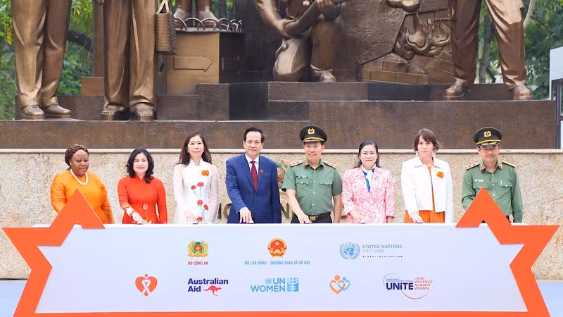 Representatives of ministries, sectors, and international organisations pressed the button to launch the 2024 National Action Month for Gender Equality.
