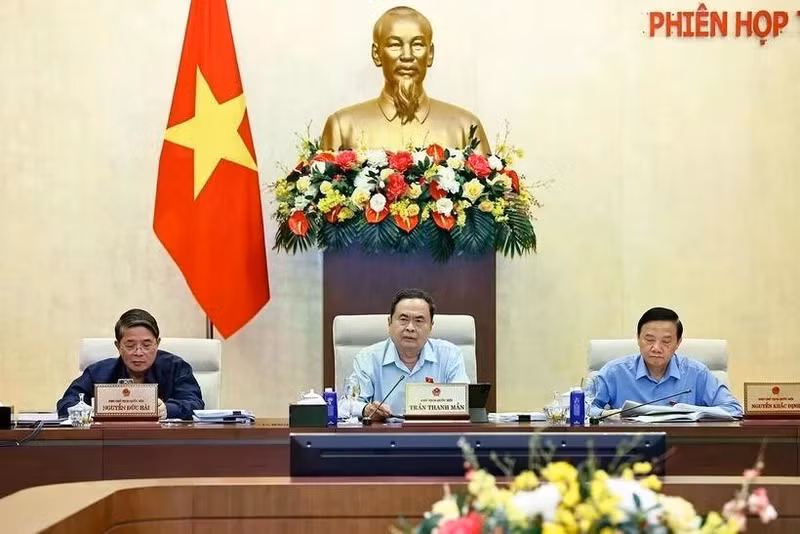 National Assembly Chairman Tran Thanh Man speaks at the session (Photo: VNA)