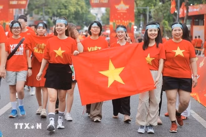 The race is part of celebrations marking the 80th National Day (September 2, 1945 – 2025) (Photo: VNA)