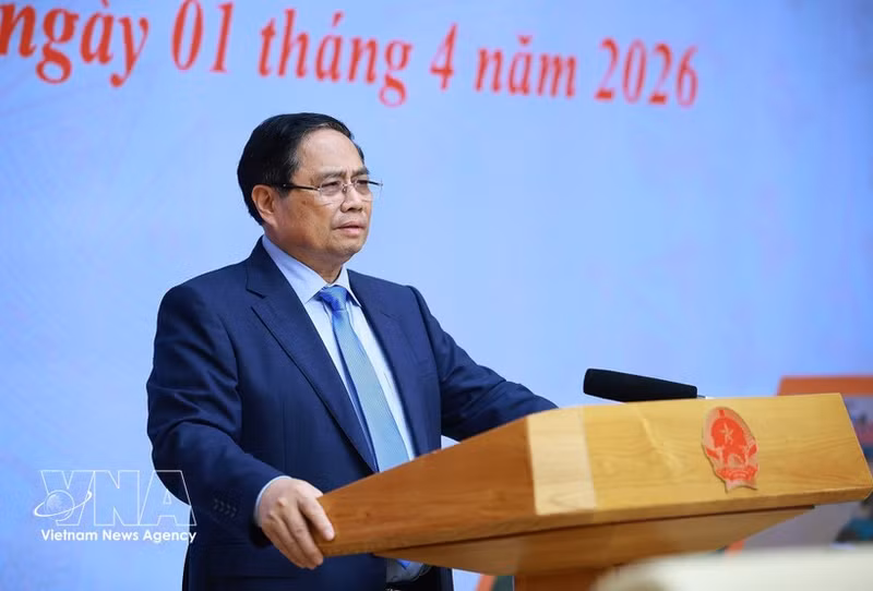 Prime Minister Pham Minh Chinh speaks at the meeting on disaster response in Hanoi on April 1 (Photo: VNA)