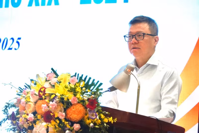 Le Quoc Minh, member of the Party Central Committee (PCC), Editor-in-chief of Nhan Dan Newspaper, Chairman of the Viet Nam Journalists' Association, Deputy Head of the PCC’s Commission for Communication and Mass Mobilisation, and Chair of the Final Judging Council.