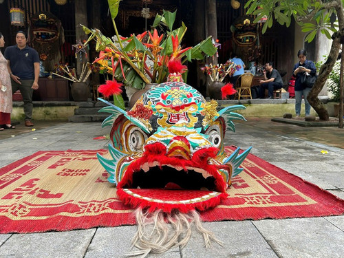 The 1932 lion head mask showcased at the exhibition imagesutu.jpg
