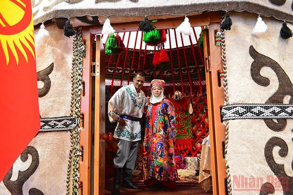 Colours of cultures at Alabino training ground ảnh 3 Colours of cultures at Alabino training ground ảnh 3